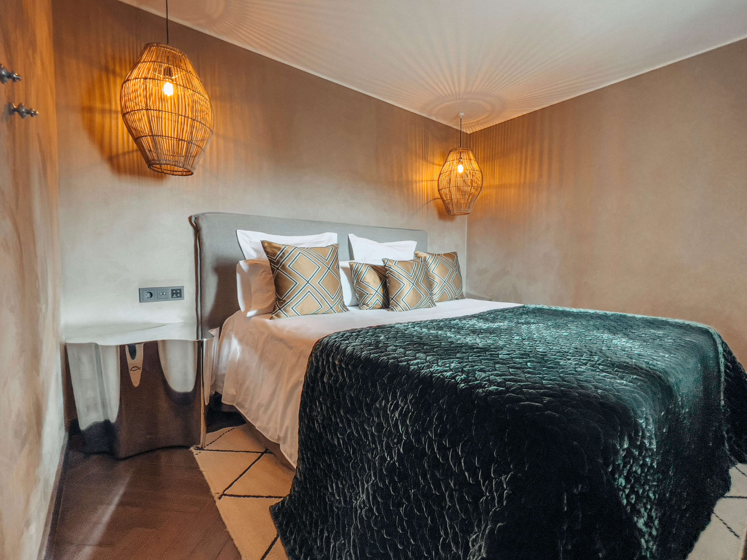 cocotravel travelbirds marbella 03 scaled cocotravel travelbirds marbella 03 scaled