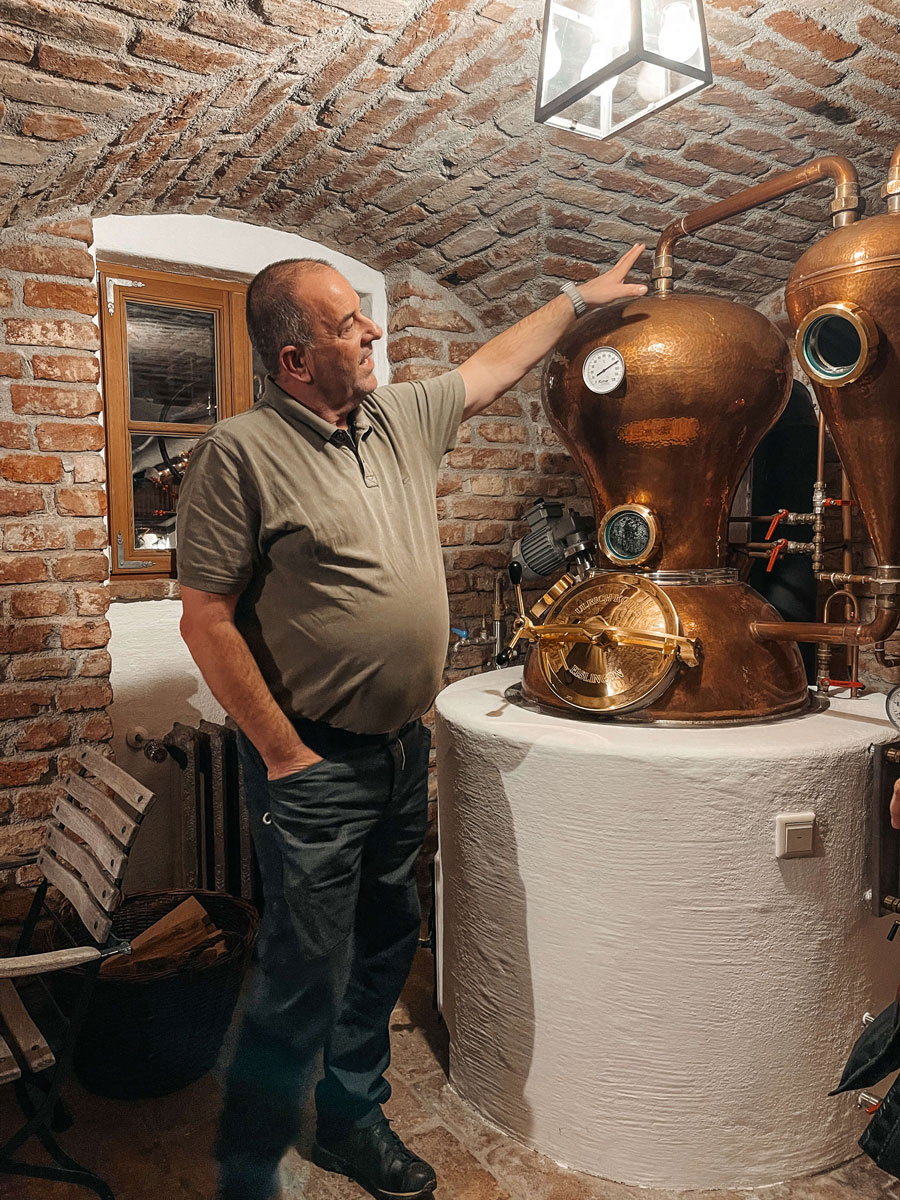 Winterstellgut Schnapsbrennerei8