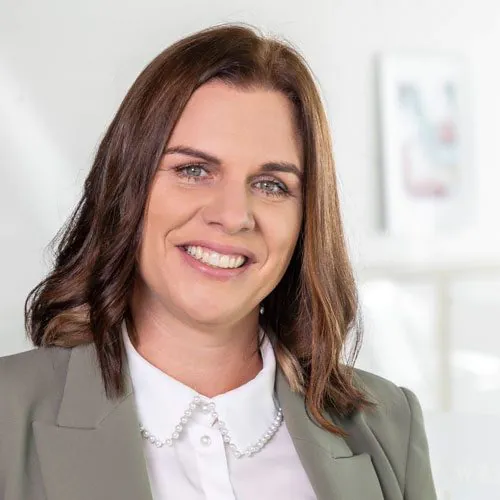 cropped caroline fellinger 2