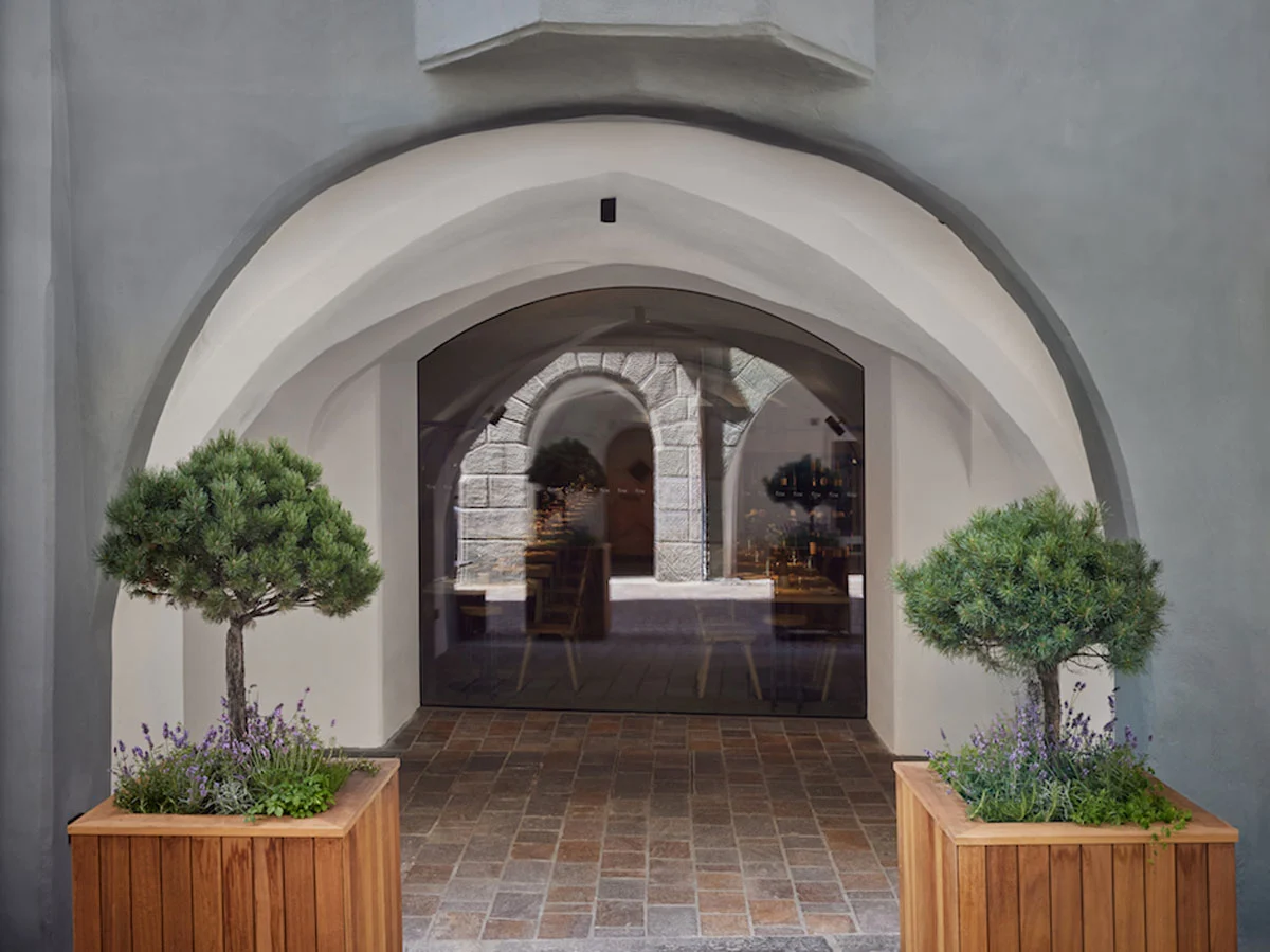 fink restaurant suites 1