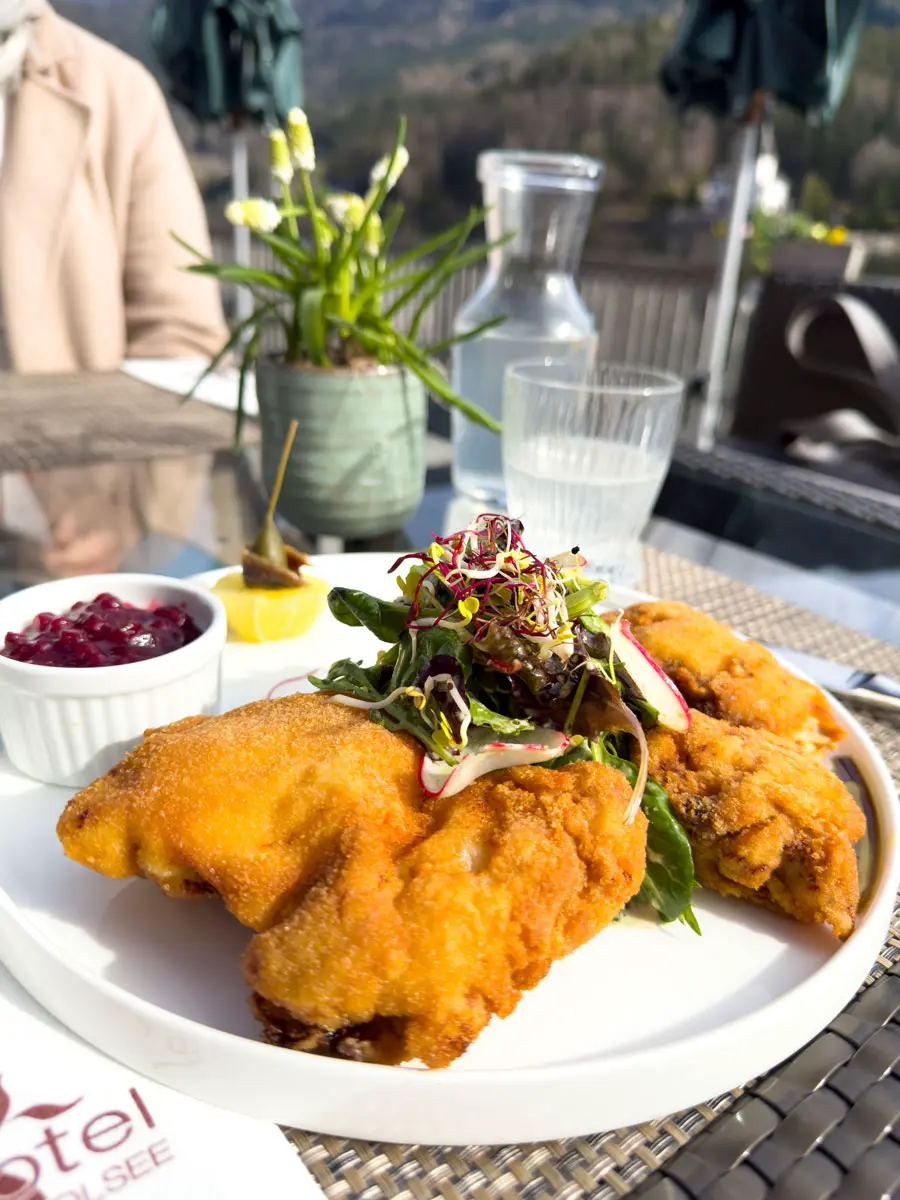 Tauroa Seehotel Grundlsee Essen Terrasse 2 Tauroa Seehotel Grundlsee Essen Terrasse 2