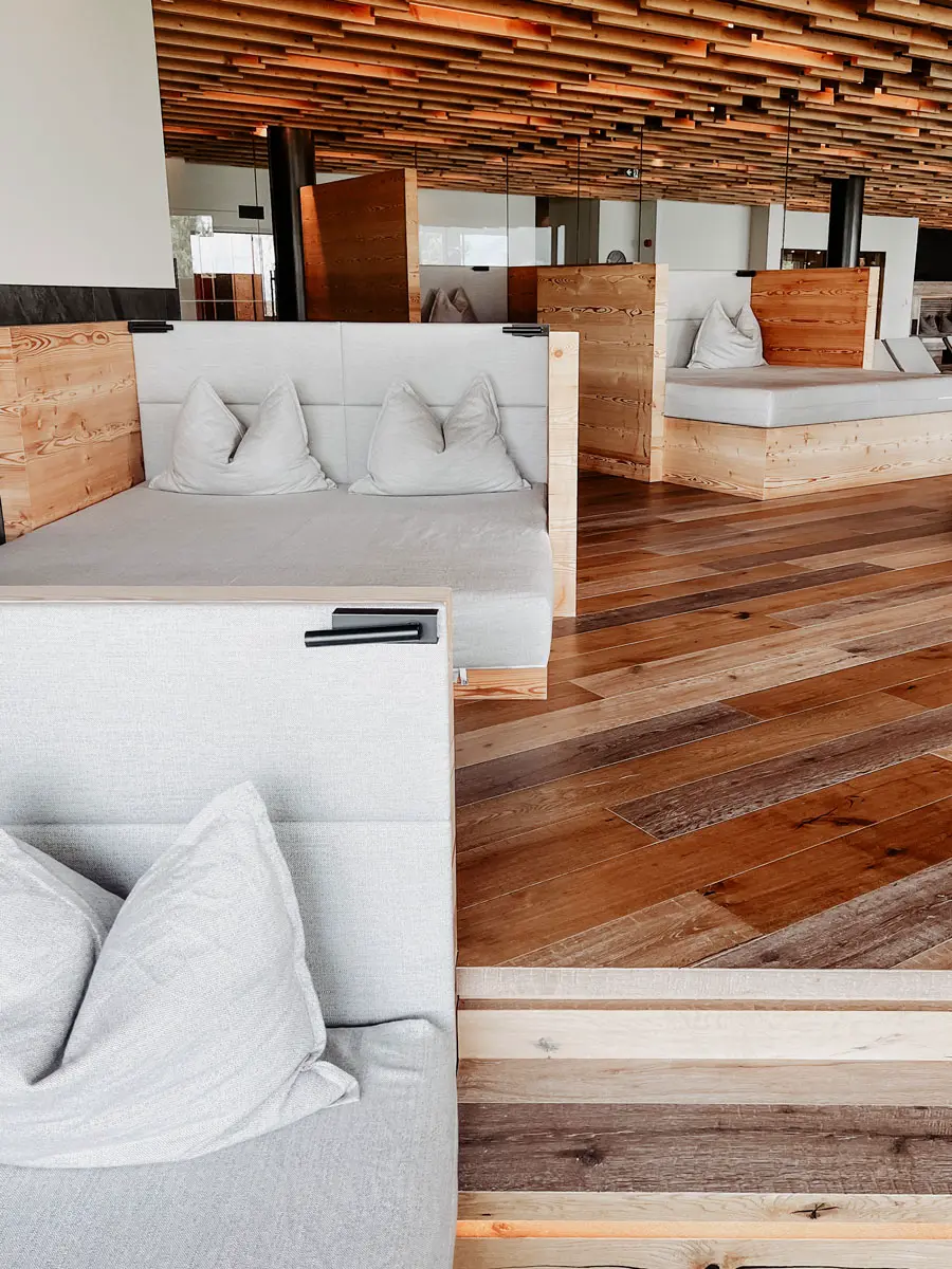 COCOtravel MyArbor Massage 2