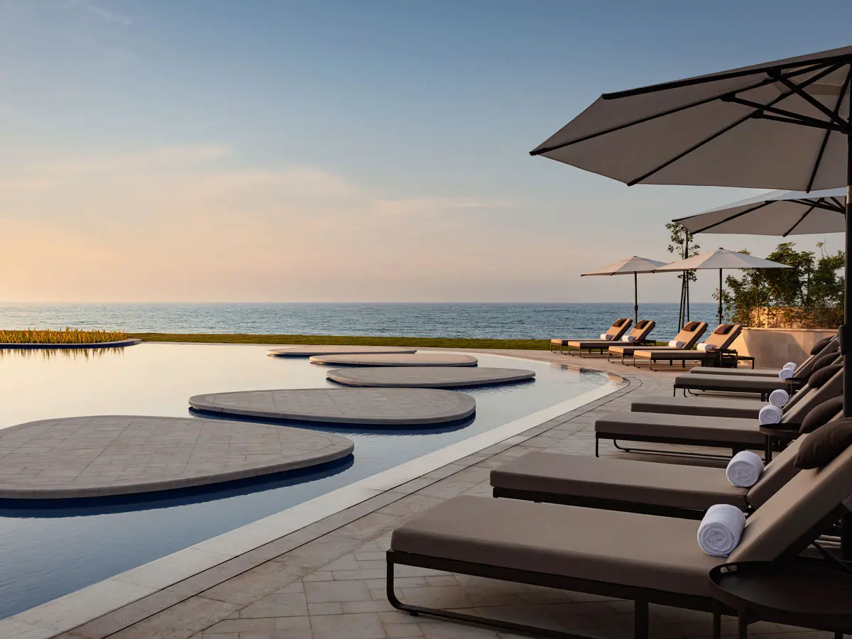 COCOtravel The St. Regis Al Mouj Muscat Resort Pool