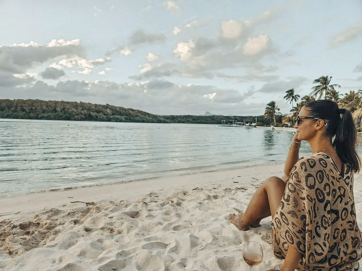 COCOtravel Beachcomber Shandrani Beach 4