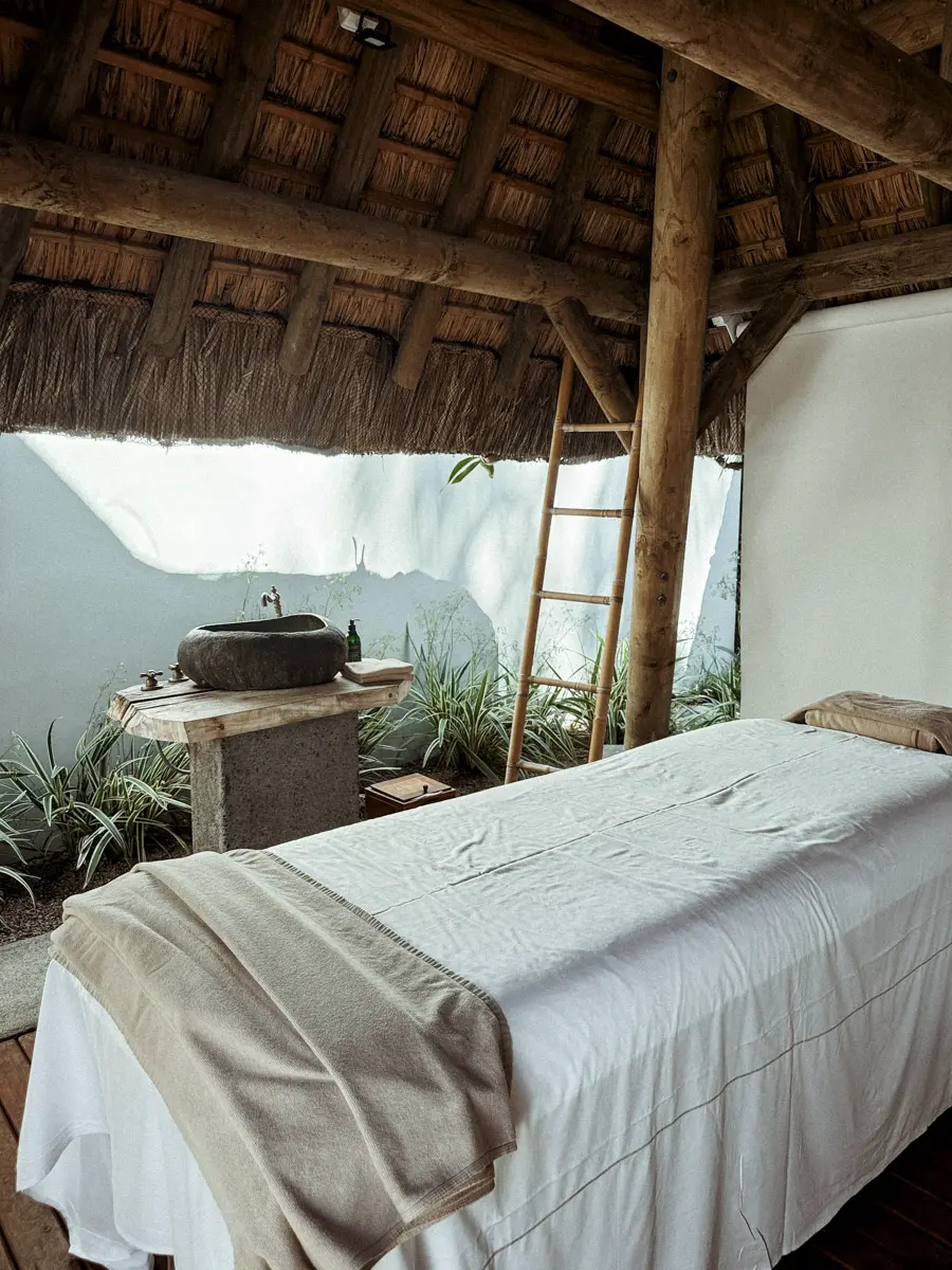 COCOtravel Beachcomber Shandrani Spa 10