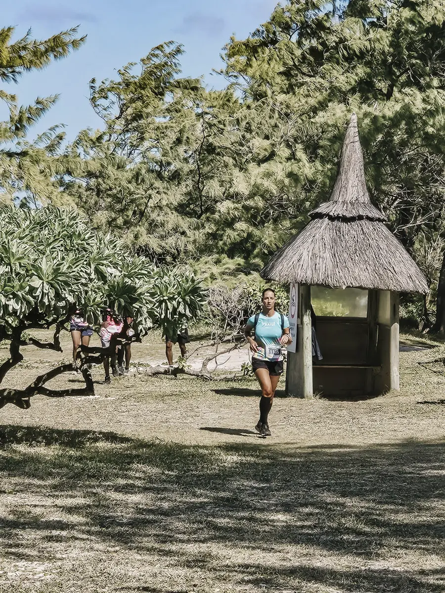 COCOtravel Beachcomber Trail 17