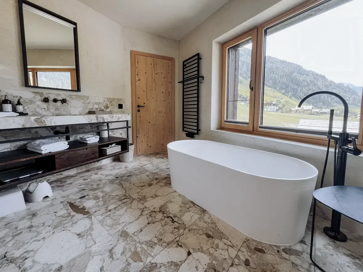 COCOtravel Moargut Sommer Suite Badezimmer 5 e1725890166175