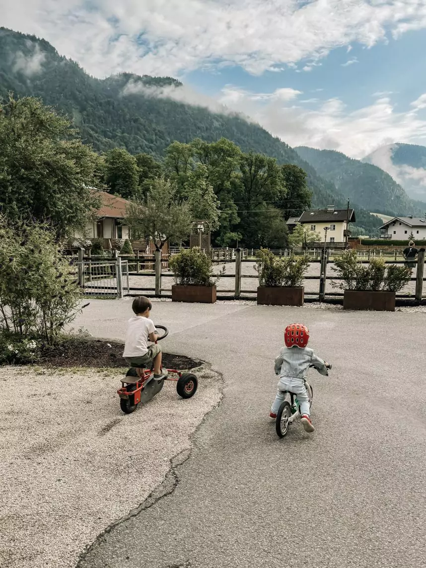 COCOtravel PostFamilyResort Fuhrpark Woom 2 e1727102392318 COCOtravel PostFamilyResort Fuhrpark Woom 2 e1727102392318