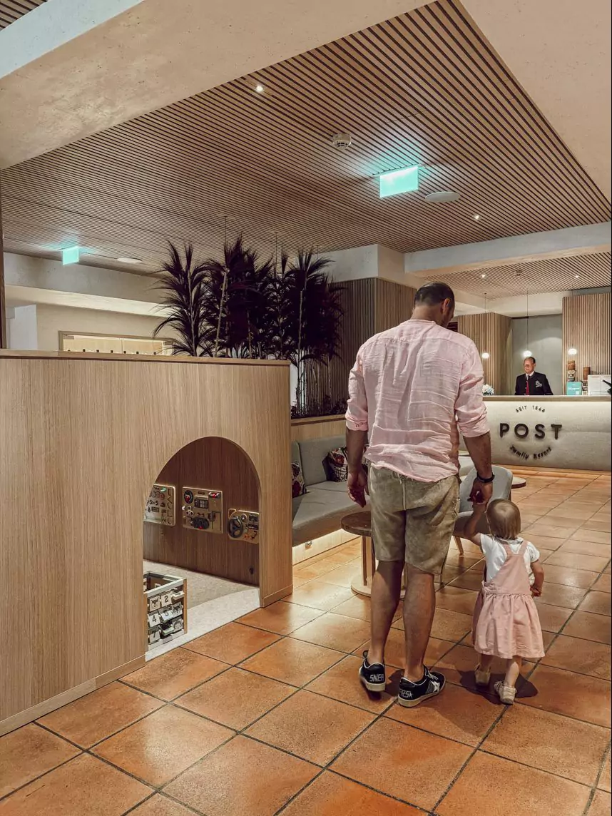 COCOtravel PostFamilyResort Lobby 2 e1727102419564 COCOtravel PostFamilyResort Lobby 2 e1727102419564