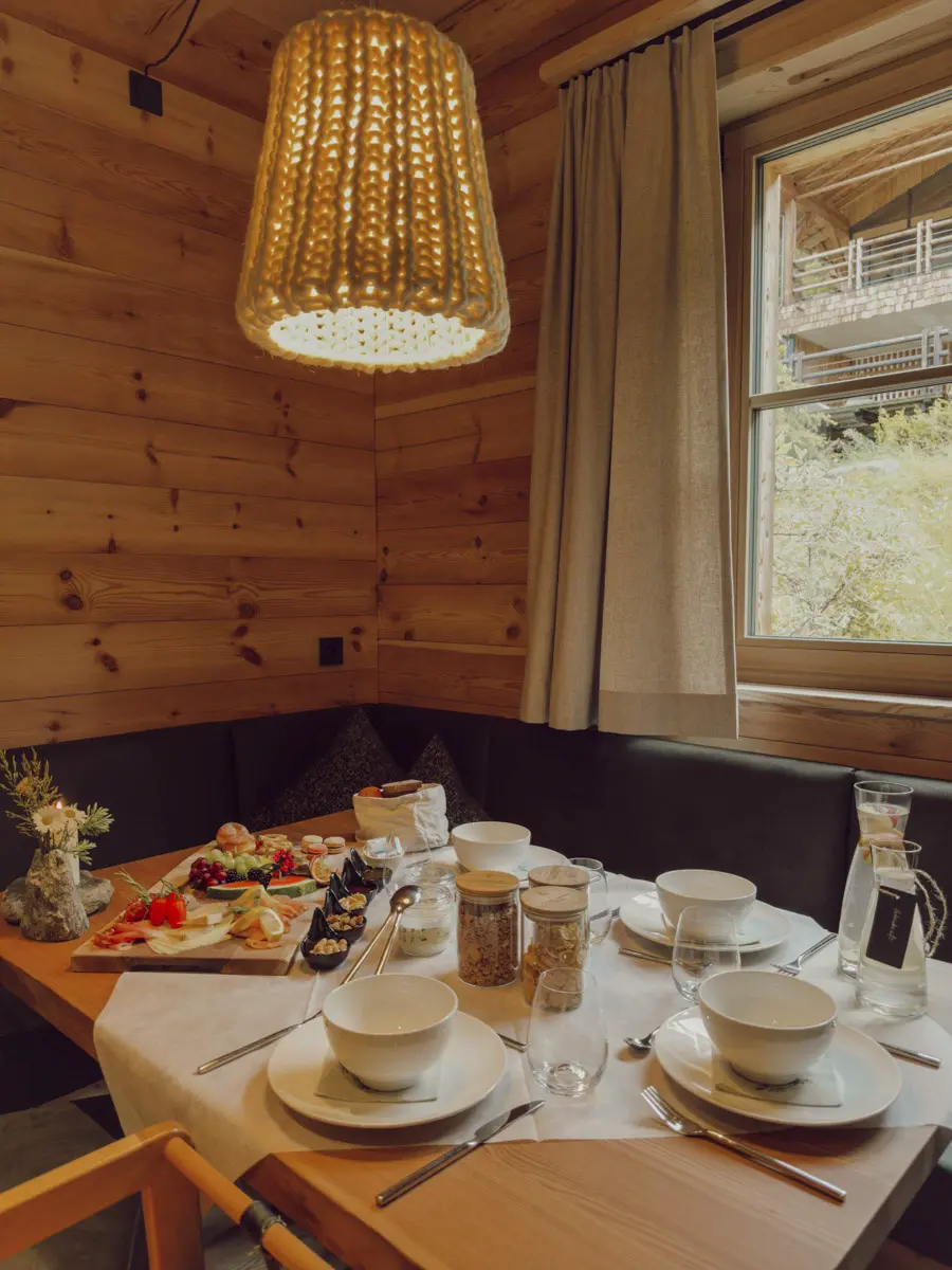 COCOtravel Valsegg Fruehstueck 78