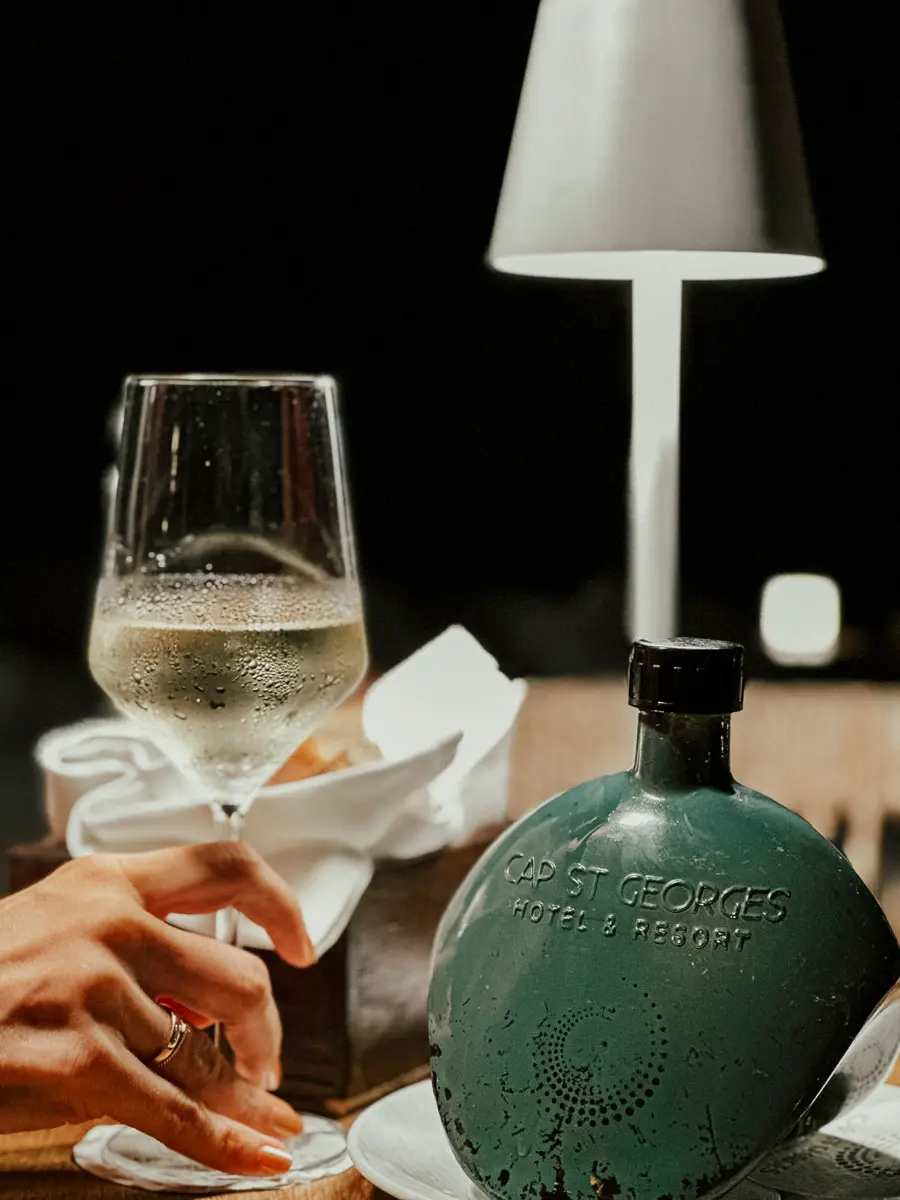 COCOtravel Zypern CapStGeorges Dinner Wine Kohili