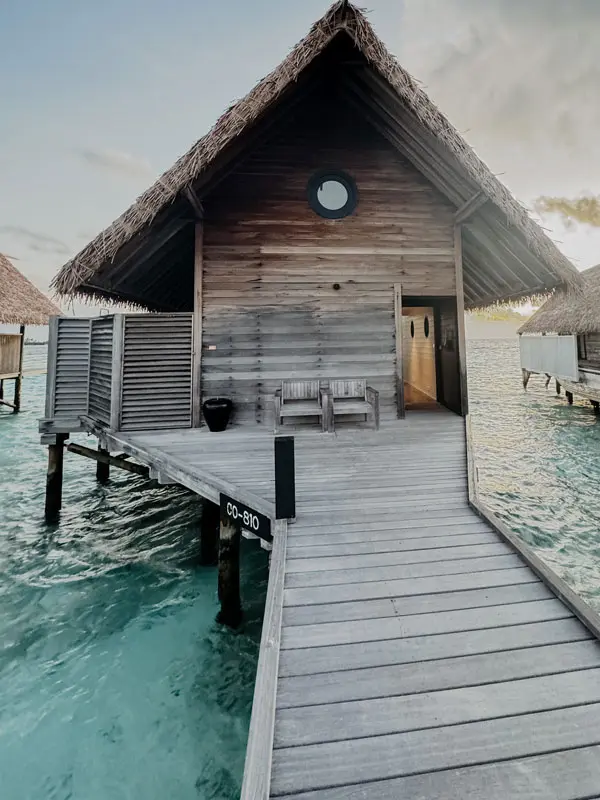 Malediven ComoCocoa Tag1 17 Overwatervilla