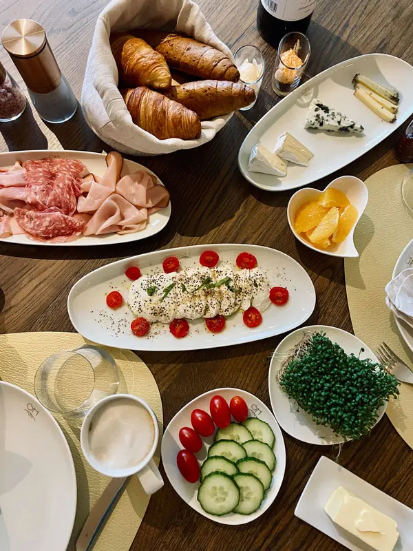 COCOtravel Golden Hill 8