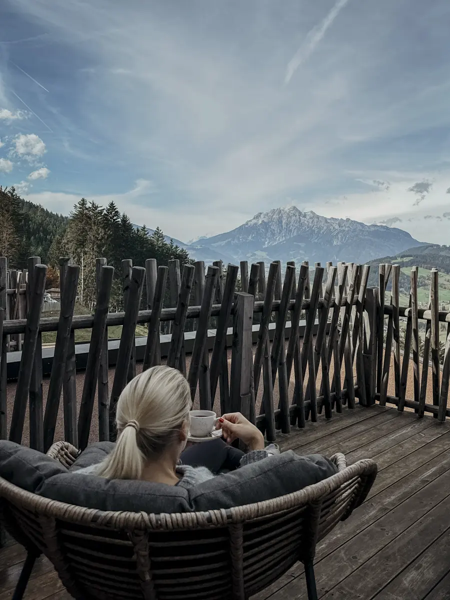 COCOtravel Oesterreich Juvenalm Zimmer Terrasse