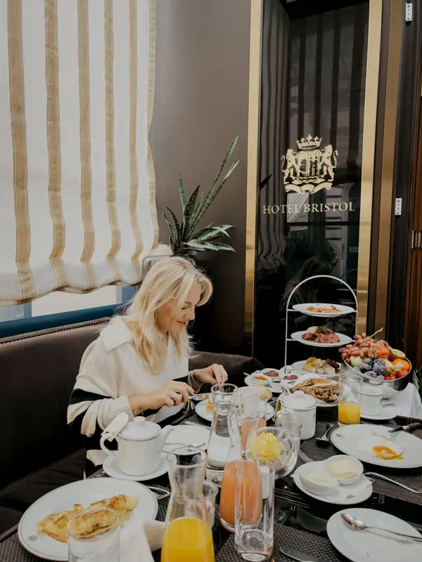 COCOtravel Wien Bristol Fruehstueck 7