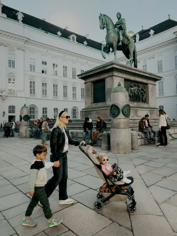 COCOtravel Wien Bristol Hofreitschule 3