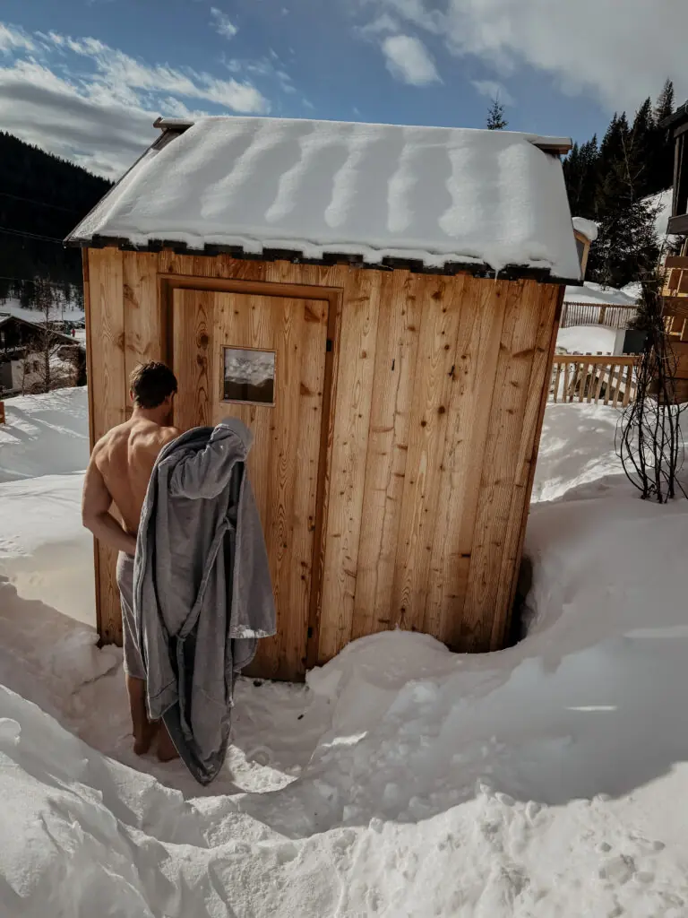 COCOCOtravel Birgkar Outdoorsauna scaled