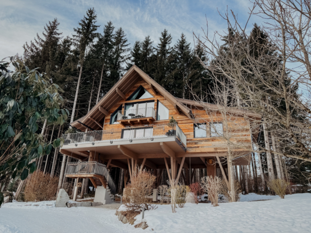 COCOtravel Baumhaus Lodge Gassner Neukirchen aussenansicht quer.JPG
