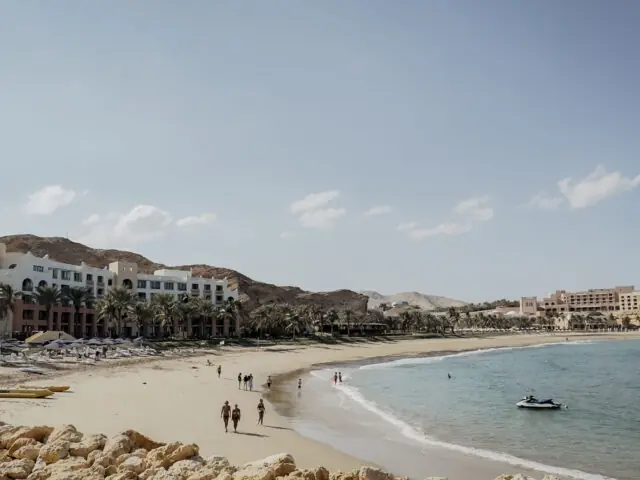COCOtravel Oman ShangriLa Beach 2a scaled