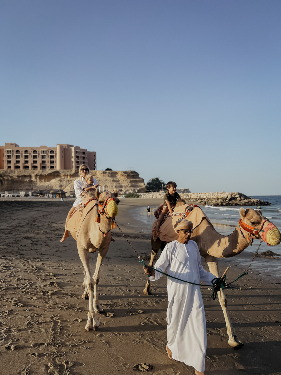 COCOtravel Oman ShangriLa Kamelritt COCOtravel Oman ShangriLa Kamelritt