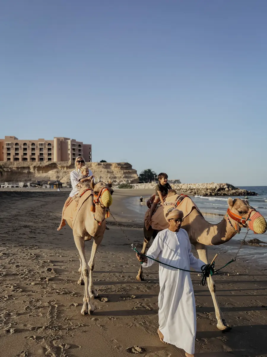 COCOtravel Oman ShangriLa Kamelritt