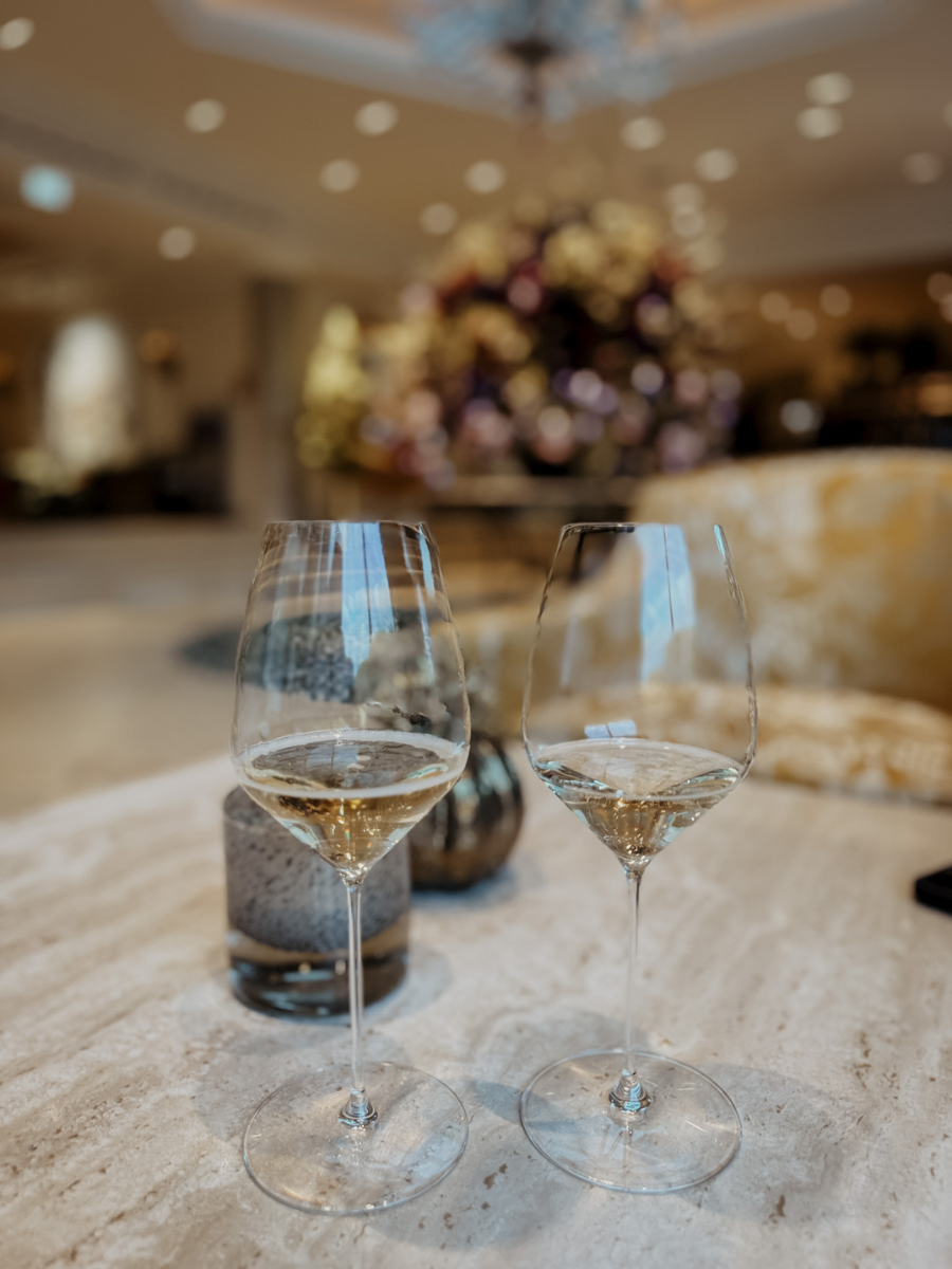 COCOtravel SchlossSeefels Champagner