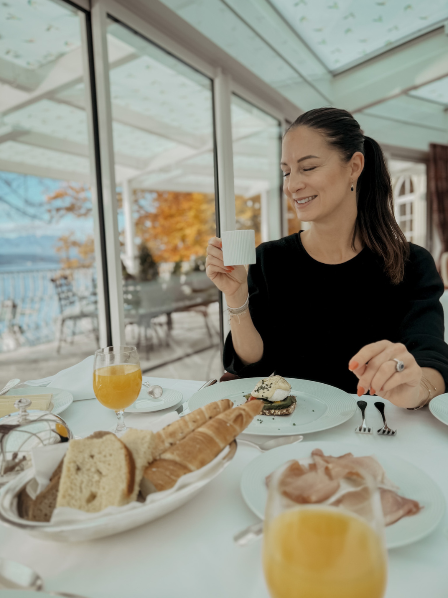 COCOtravel SchlossSeefels Fruehstueck