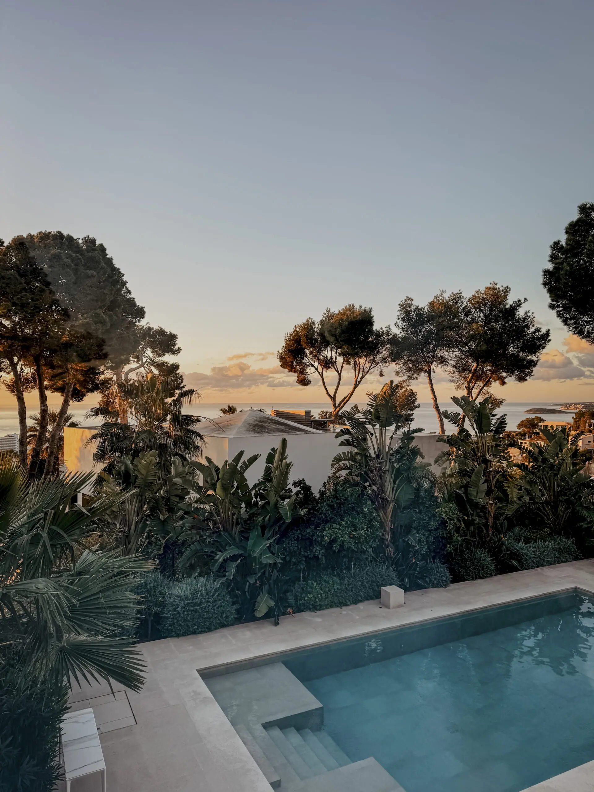 COCOtravel Mallorca VillaRiviera Pool 3 scaled COCOtravel Mallorca VillaRiviera Pool 3 scaled