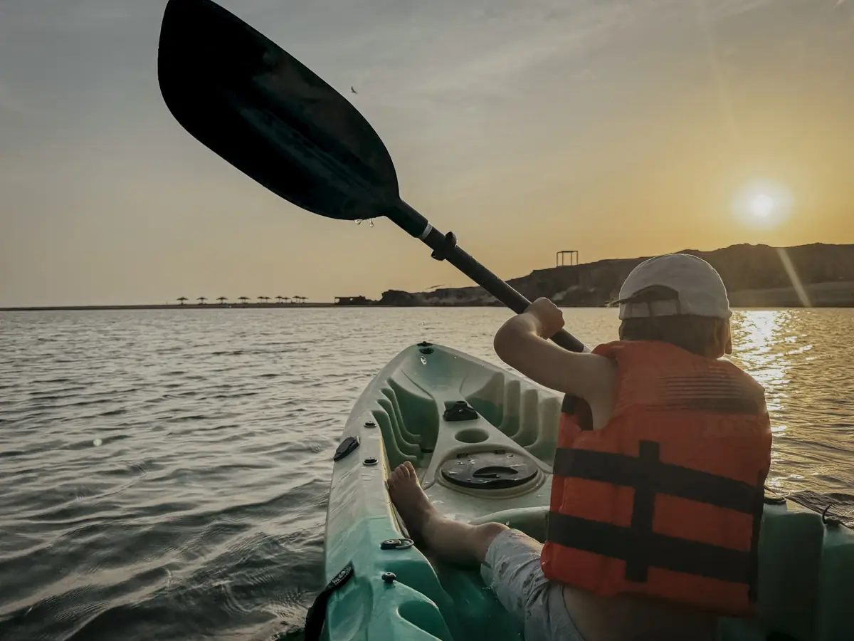 COCOtravel Oman AlilaHinuBay Kajak 4