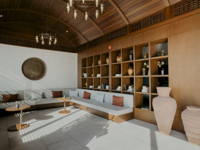 COCOtravel Oman AlilaHinuBay Lobby