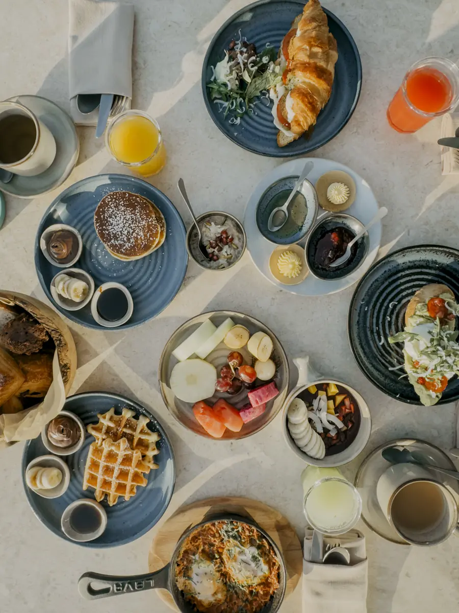 COCOtravel Oman AlilaHinuBay Restaurant TheOrchard Breakfast 4