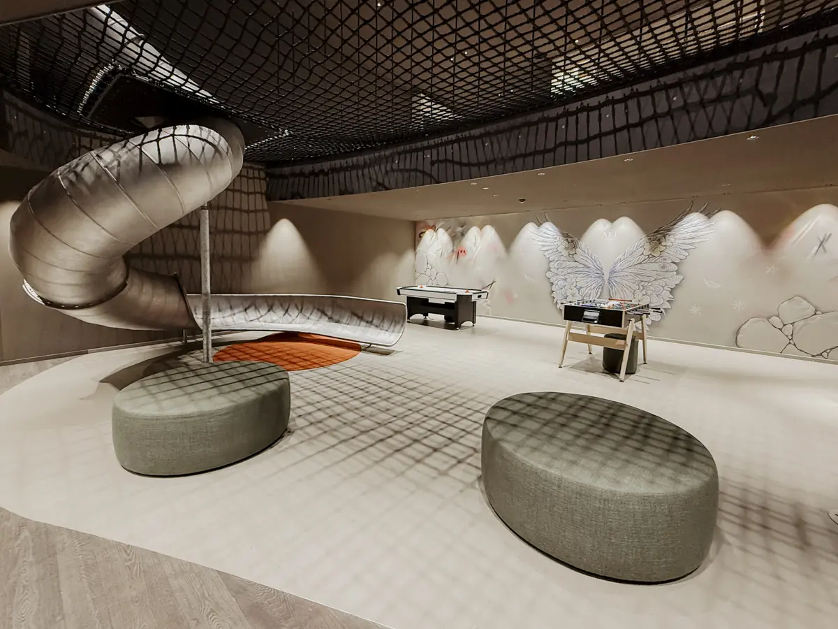 COCOtravel Suedtirol AkiPlose Rutsche Lobby 51