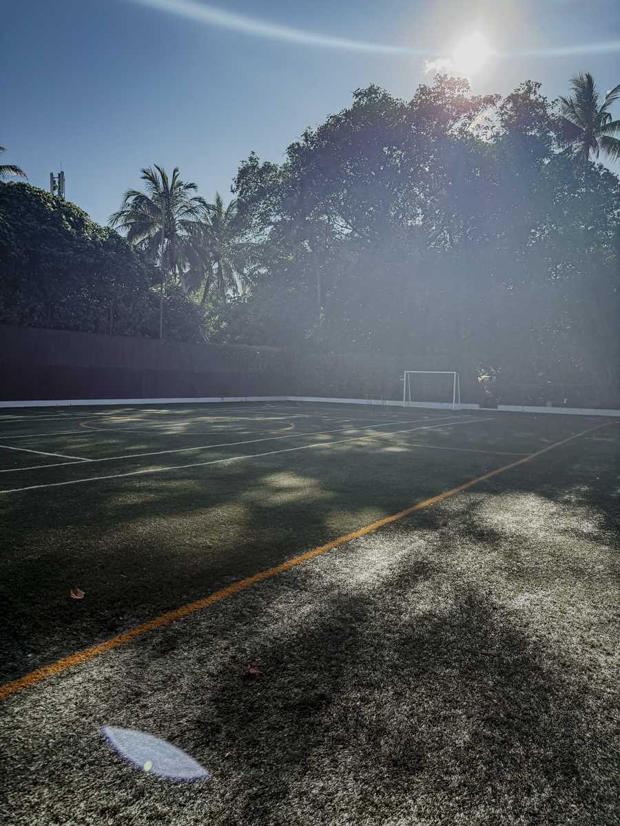 COCOtravel Malediven Nova Fussballplatz 40