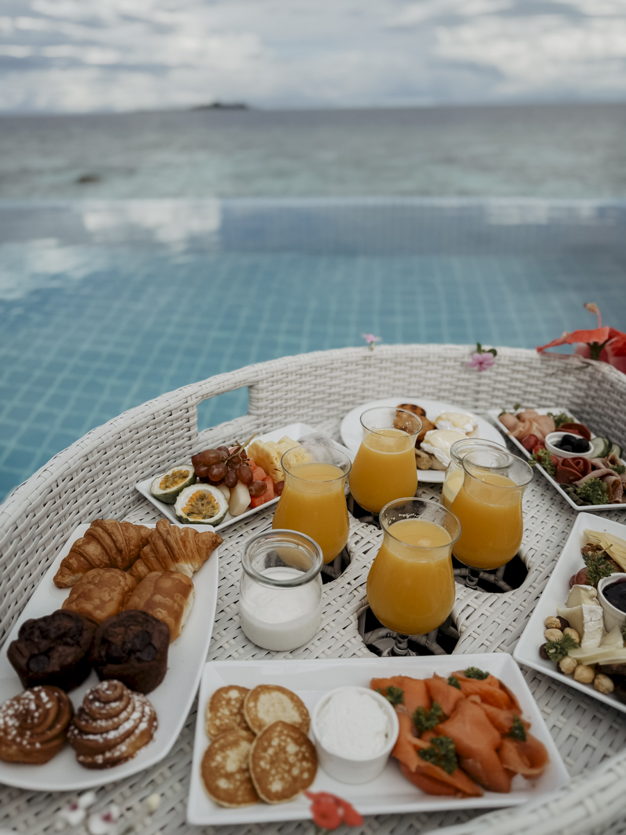 COCOtravel Malediven Nova OverwaterVilla FloatingBreakfast 250