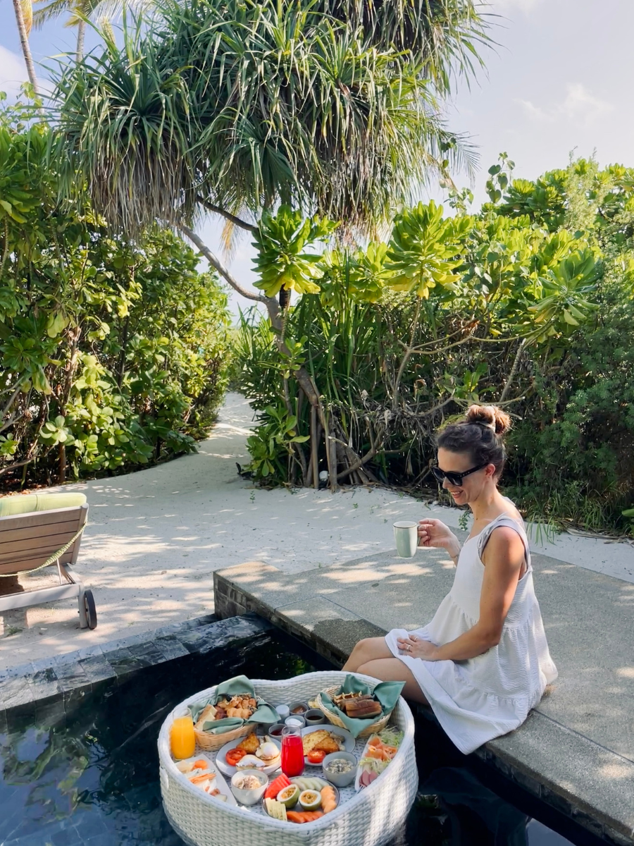 COCOtravel Malediven Raayabyatmosphere Floatingbreakfast COCOtravel Malediven Raayabyatmosphere Floatingbreakfast