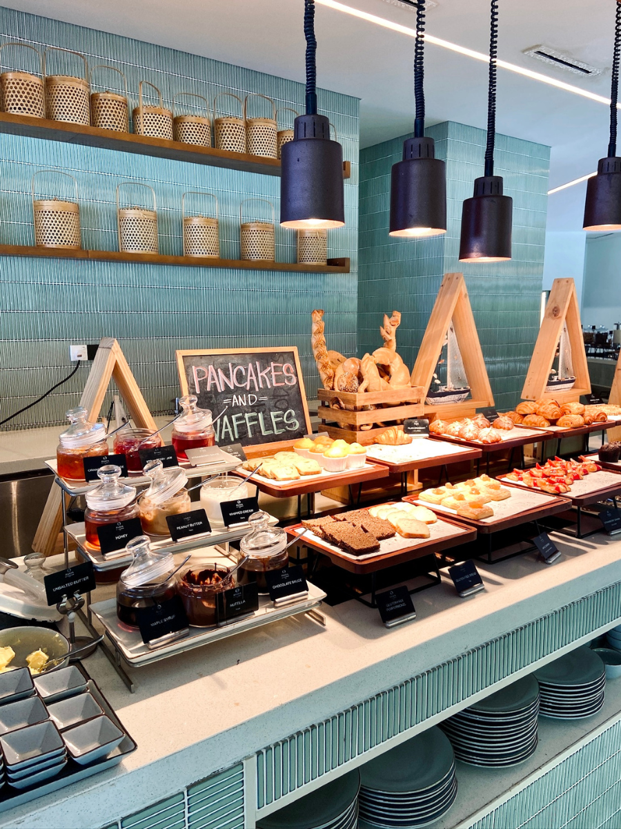 COCOtravel Malediven Raayabyatmosphere PancakeBuffet COCOtravel Malediven Raayabyatmosphere PancakeBuffet