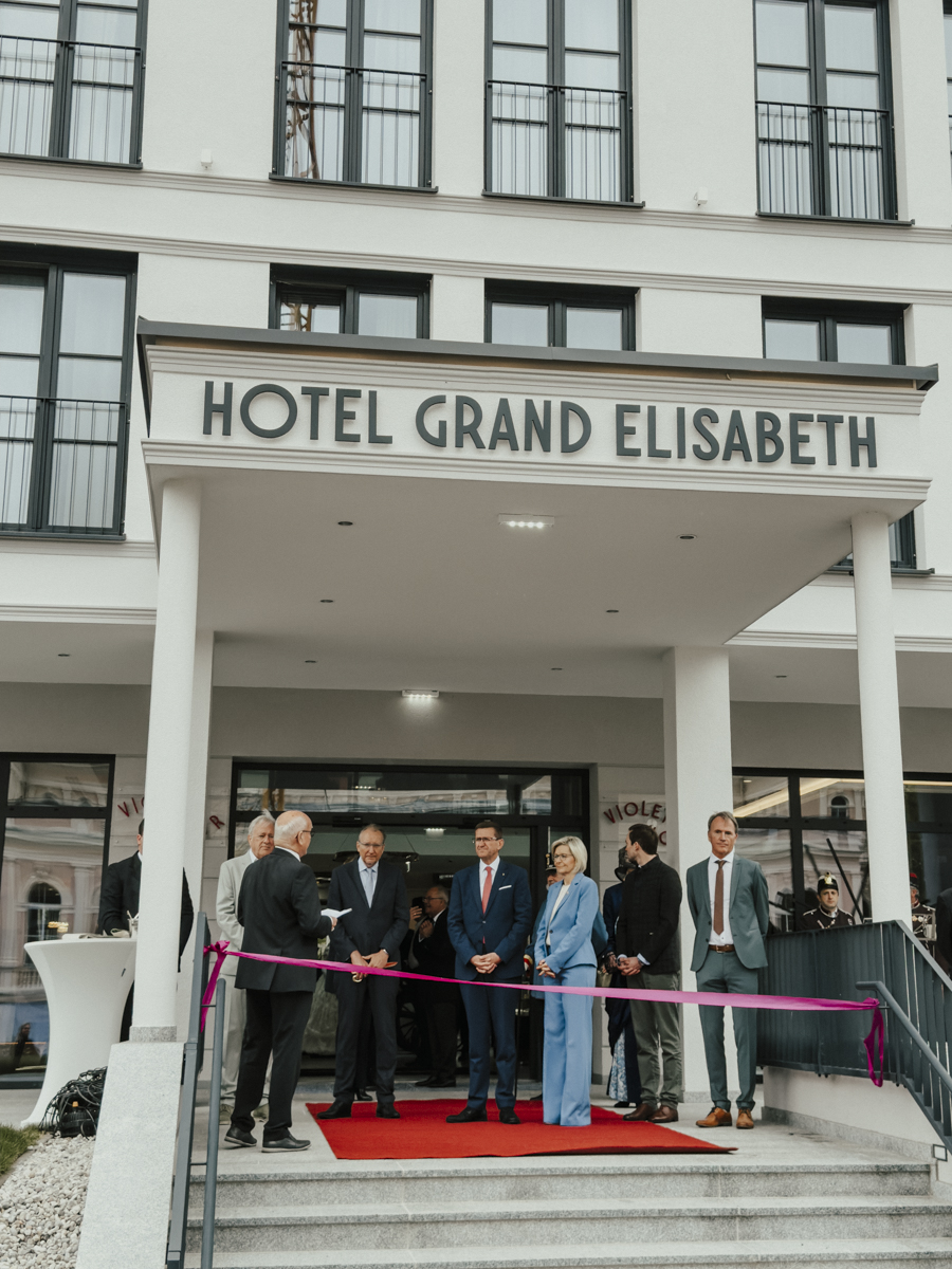 COCOtravel Oesterreich GrandElisabeth Opening 180