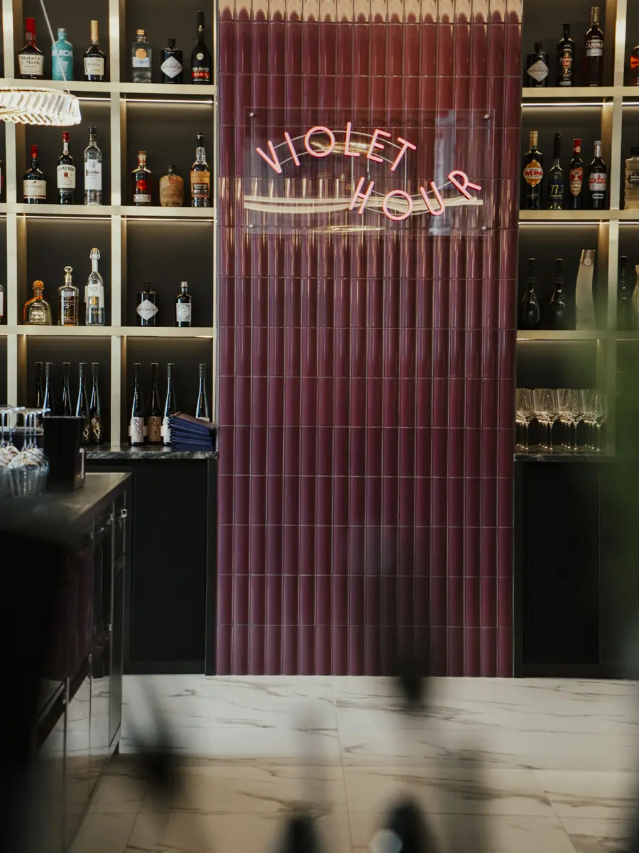 COCOtravel Oesterreich GrandElisabeth VioletHourBar 16