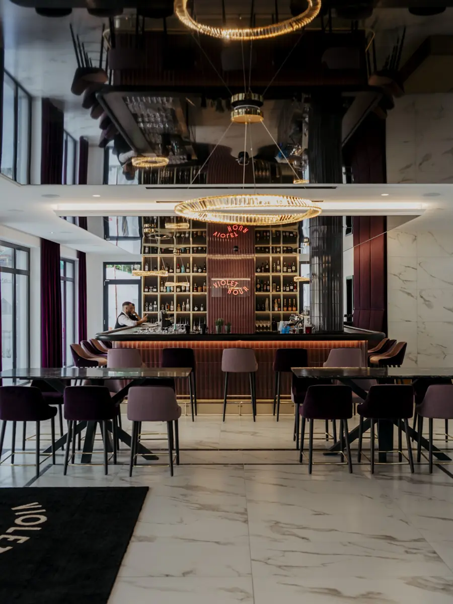 COCOtravel Oesterreich GrandElisabeth VioletHourBar 18