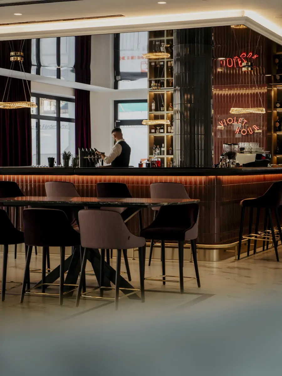 COCOtravel Oesterreich GrandElisabeth VioletHourBar 25