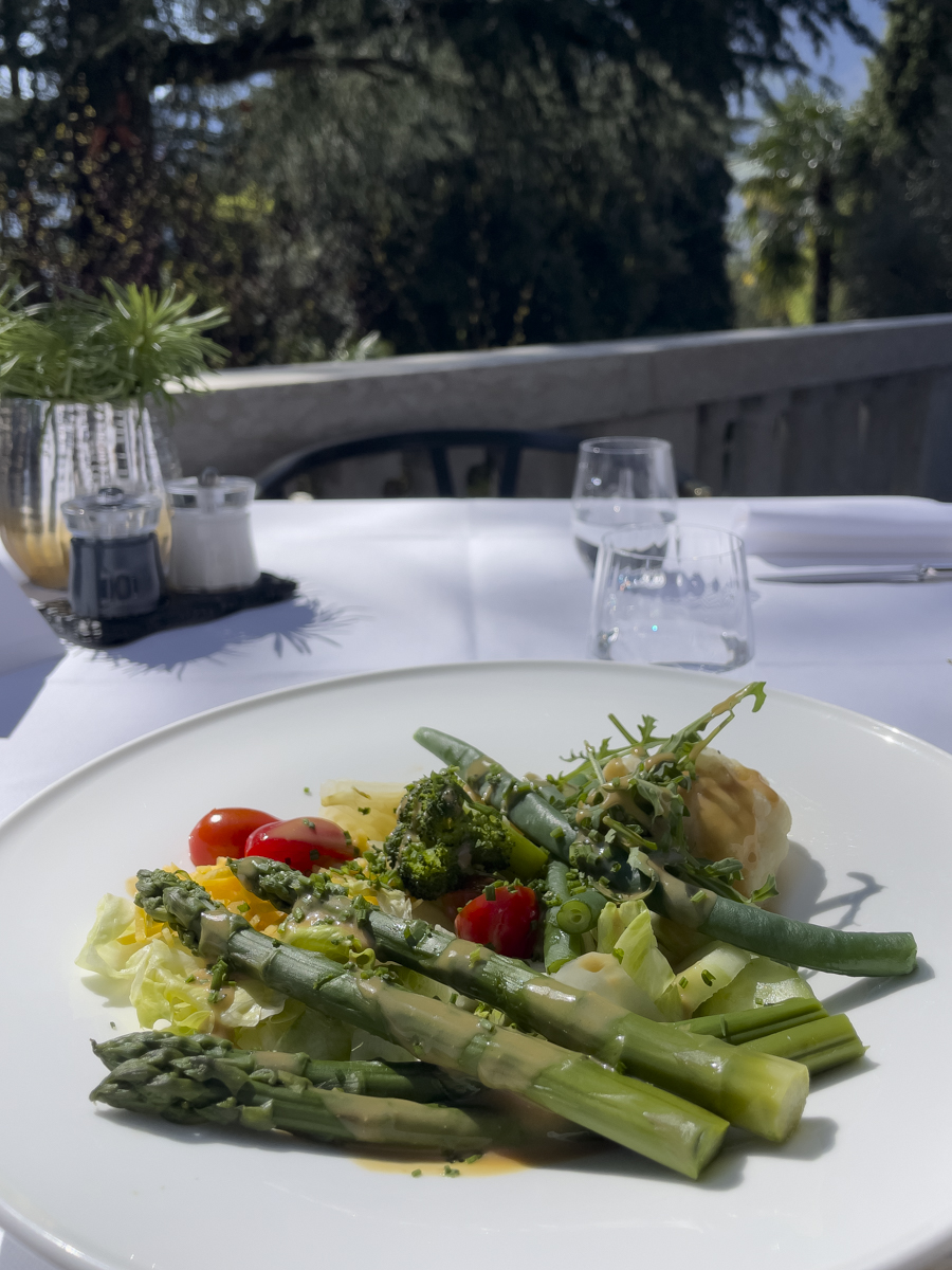 COCOtravel Suedtirol VillaEden Spargelsalat