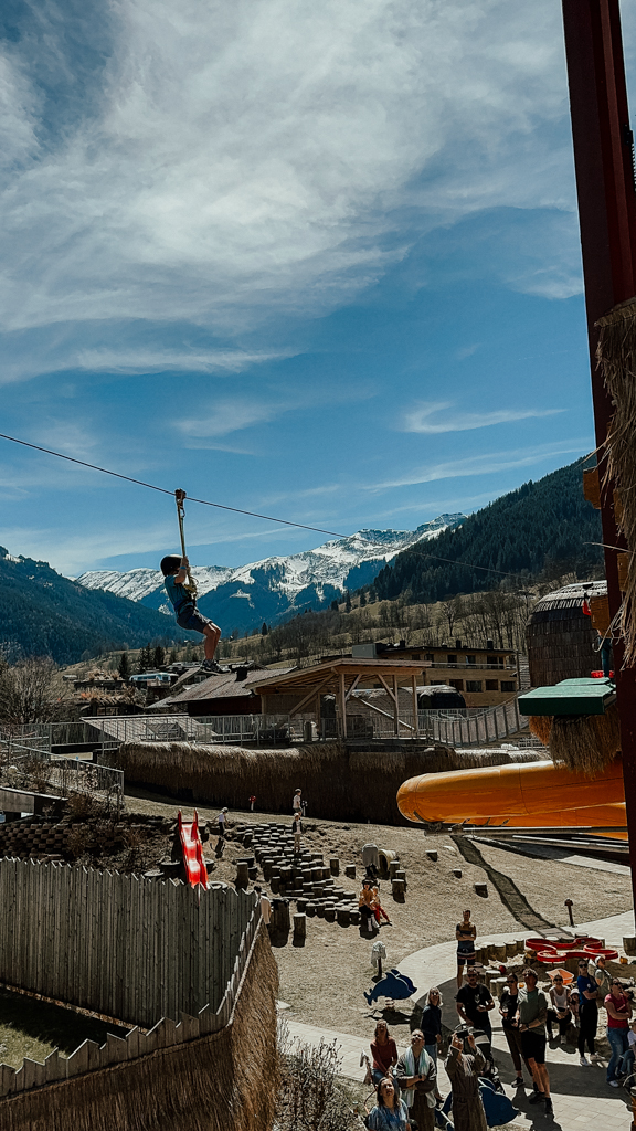 COCOtravel Eder Frida Indoor Spass 06