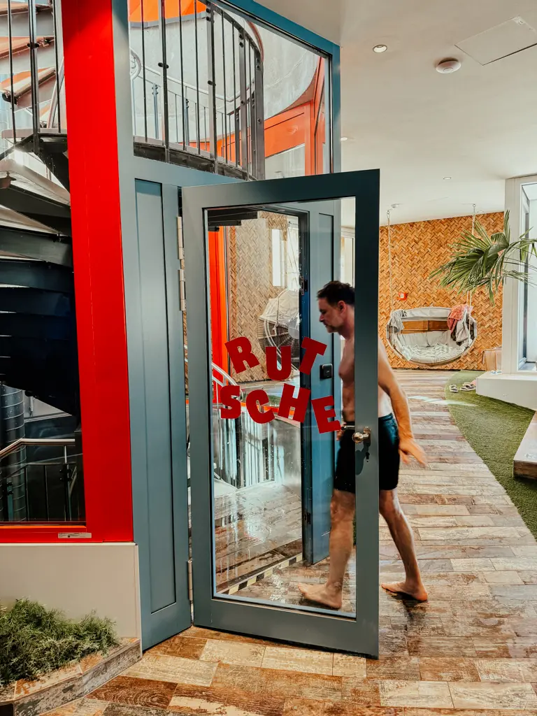 COCOtravel Eder Frida Pool 09