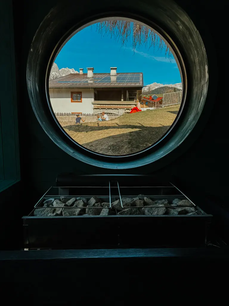 COCOtravel Eder Frida Pool 11