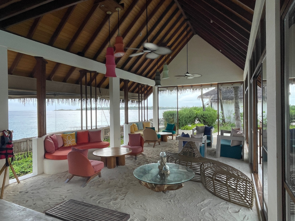COCOtravel Malediven ObluNature Empfangslounge