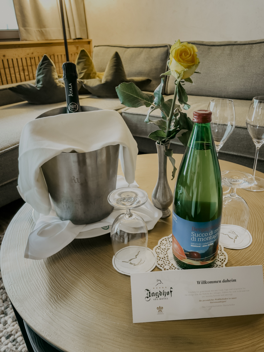 COCOtravel Oesterreich Jagdhof Champagner COCOtravel Oesterreich Jagdhof Champagner