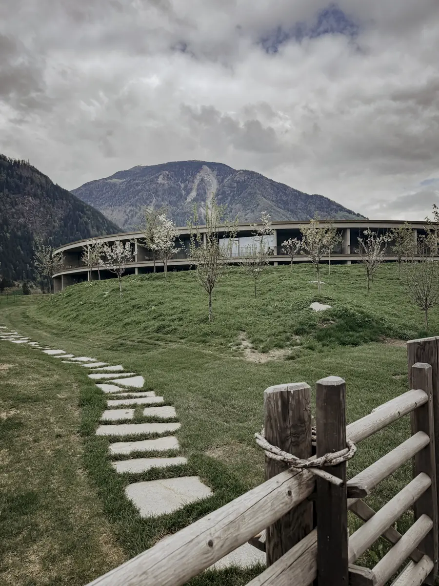 COCOtravel Suedtirol OLM Aussenansicht 9