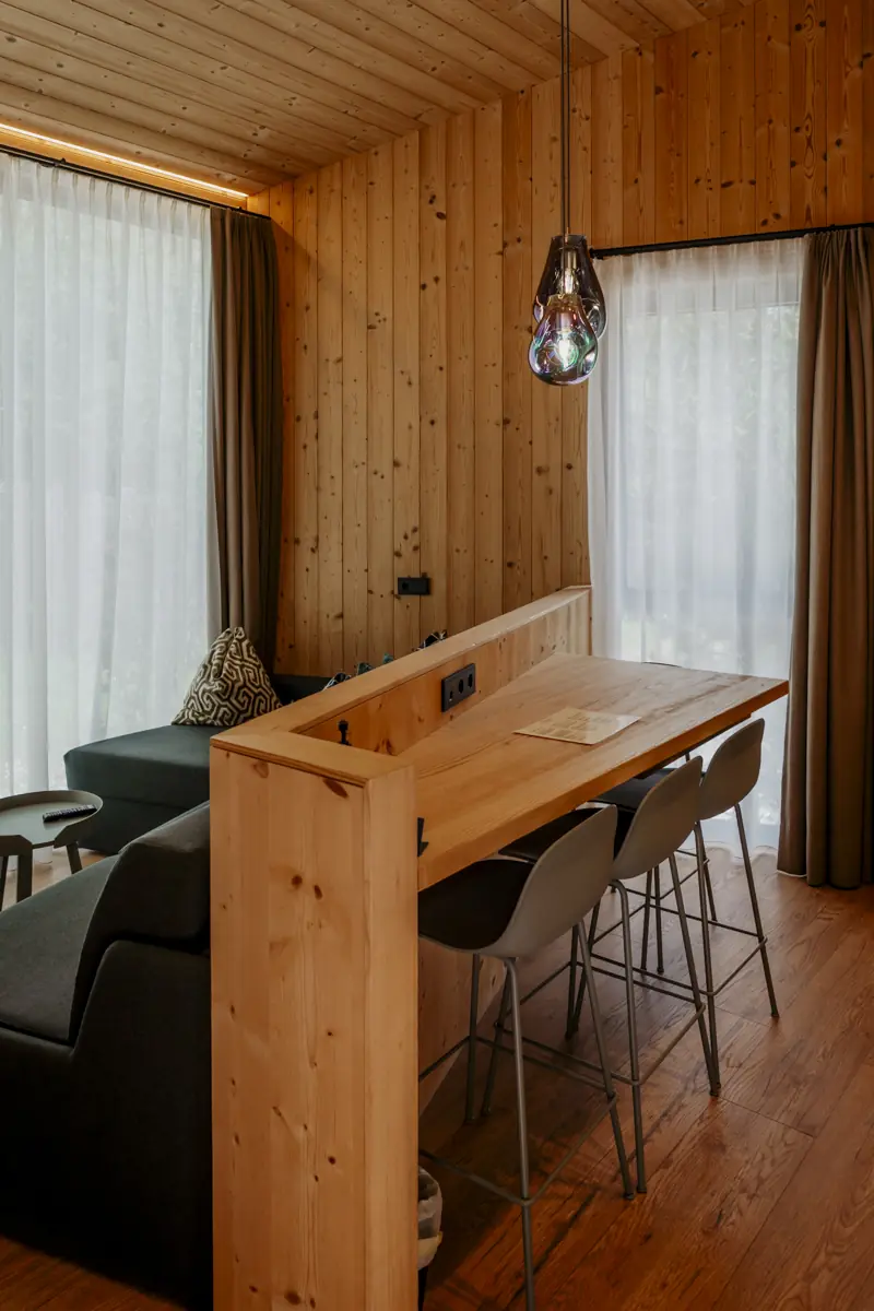 COCOtravel Suedtirol SkyiewChalets Chalet Deluxe Kuechentresen 1 COCOtravel Suedtirol SkyiewChalets Chalet Deluxe Kuechentresen 1