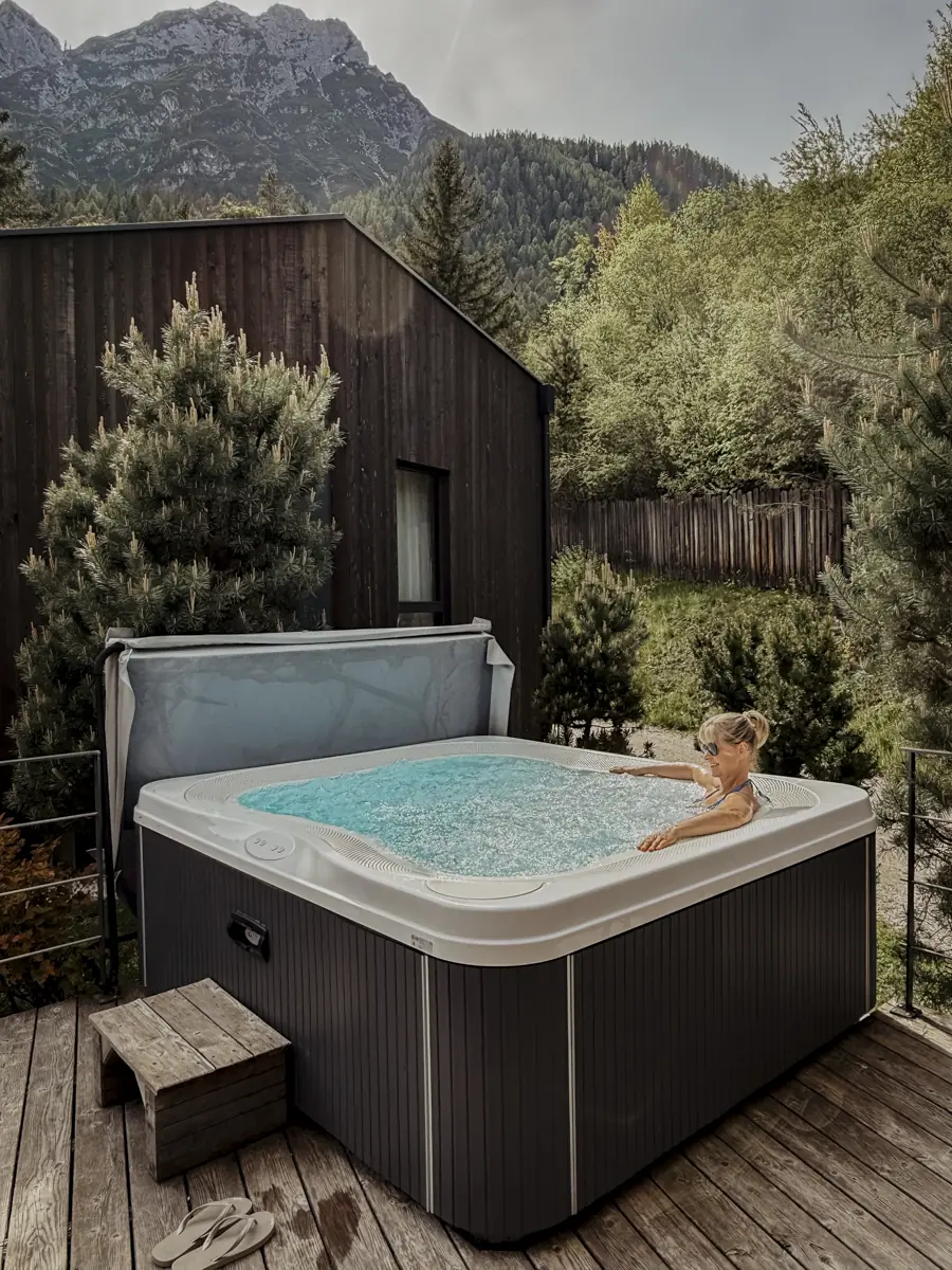 COCOtravel Suedtirol SkyiewChalets Jacuzzi 54 COCOtravel Suedtirol SkyiewChalets Jacuzzi 54