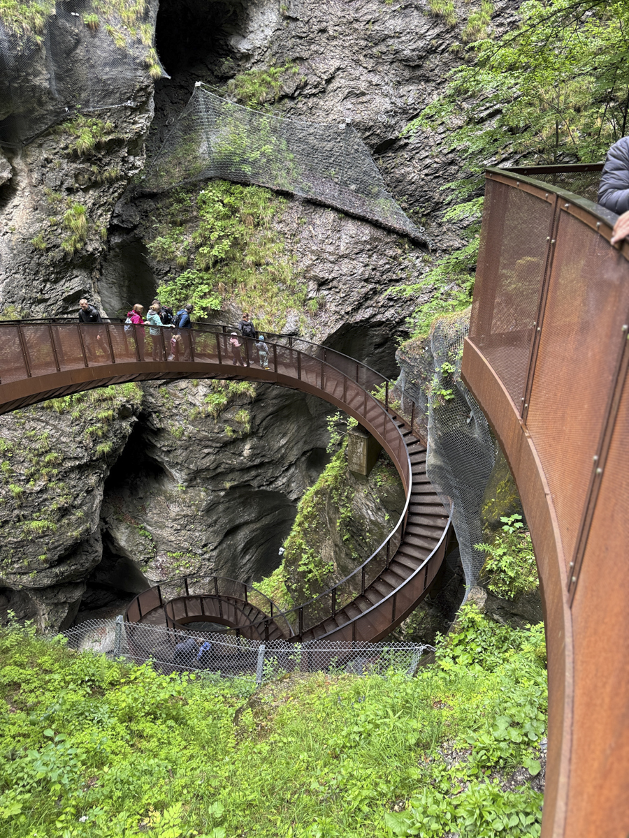 COCOtravel Alpina alpendorf stjohann liechtensteinklamm